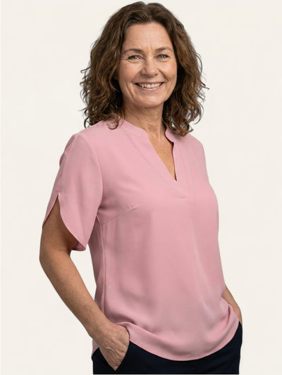 Freya | Uformell skjorte med v-hals