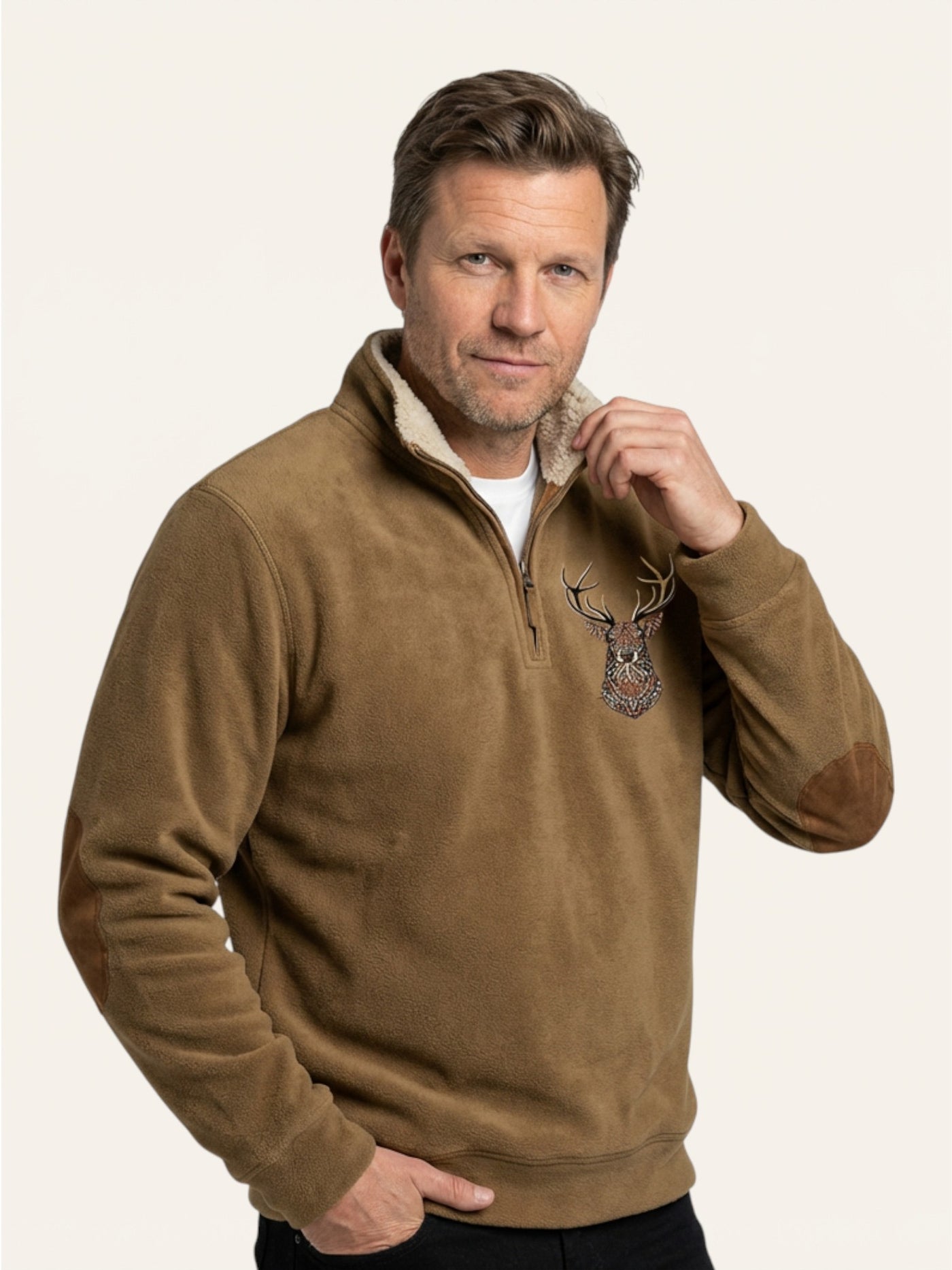 Christos | Genser med hjortedetalj